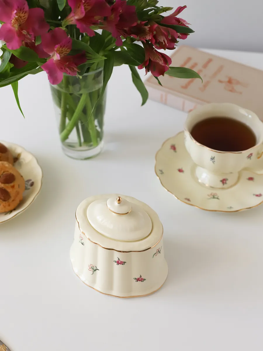 Сахарница с крышкой керамическая